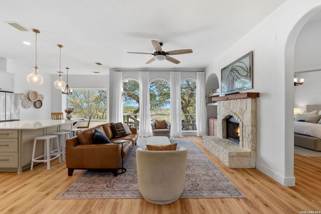 25814 Mount Carillon, San Antonio, TX 78260