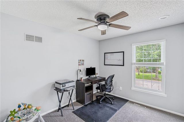 716 Redwood Lane, Blue Springs, MO 64014
