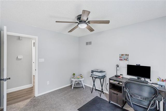 716 Redwood Lane, Blue Springs, MO 64014