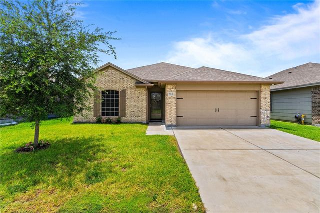 9441 English Oak Dr, Corpus Christi, TX 78410