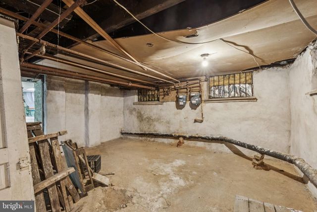 1018 S 49TH ST, Philadelphia, PA 19143