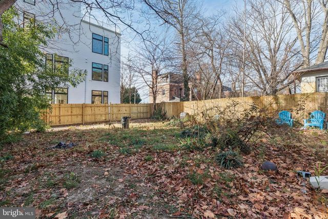 1018 S 49TH ST, Philadelphia, PA 19143