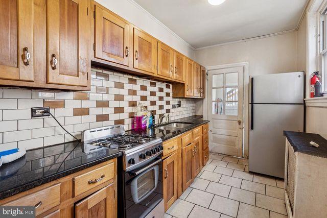 1018 S 49TH ST, Philadelphia, PA 19143