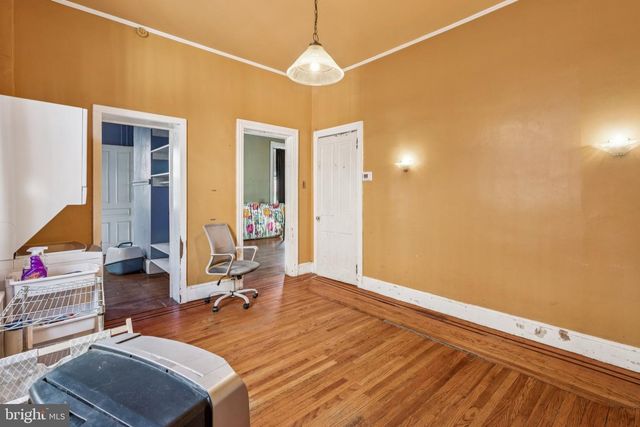 1018 S 49TH ST, Philadelphia, PA 19143