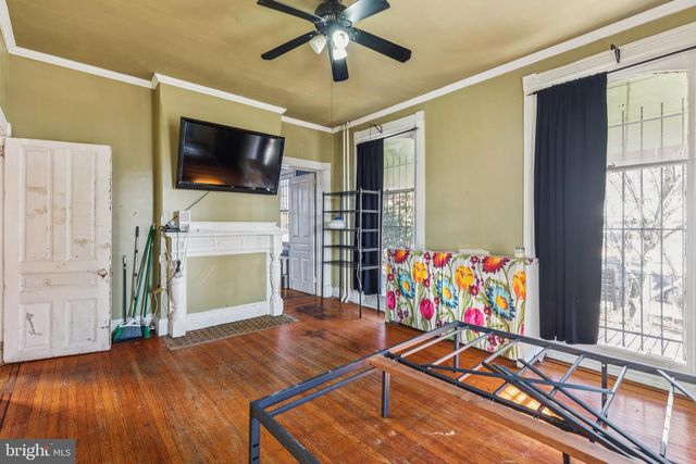 1018 S 49TH ST, Philadelphia, PA 19143