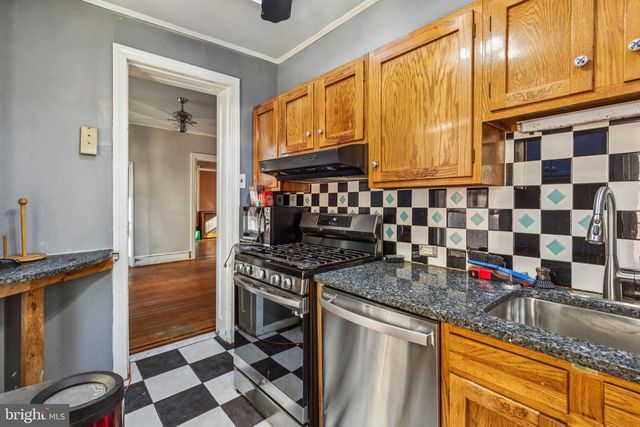 1018 S 49TH ST, Philadelphia, PA 19143