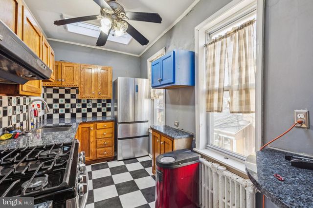 1018 S 49TH ST, Philadelphia, PA 19143