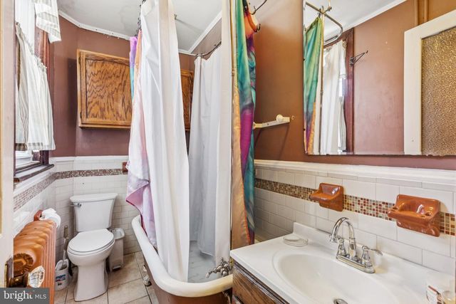 1018 S 49TH ST, Philadelphia, PA 19143