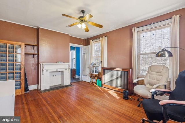 1018 S 49TH ST, Philadelphia, PA 19143