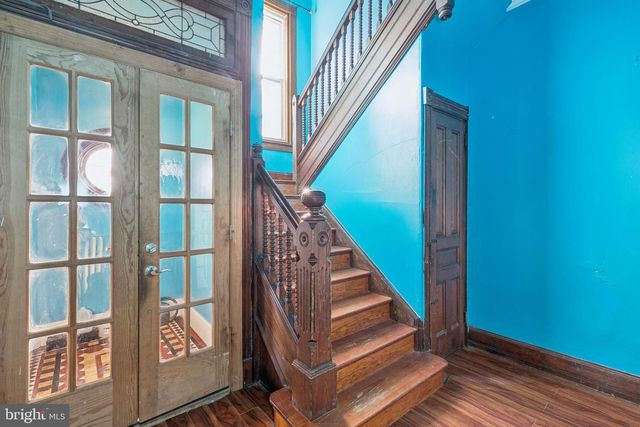 1018 S 49TH ST, Philadelphia, PA 19143