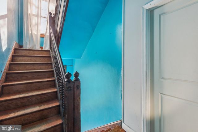 1018 S 49TH ST, Philadelphia, PA 19143