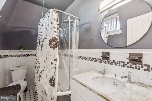 1018 S 49TH ST, Philadelphia, PA 19143