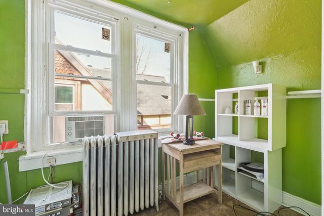 1018 S 49TH ST, Philadelphia, PA 19143