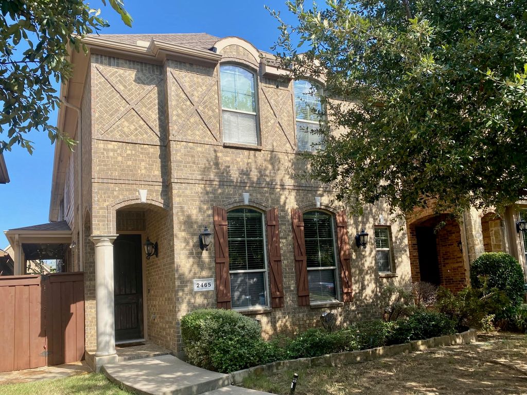 2465 Embleton Drive, Lewisville, TX 75067