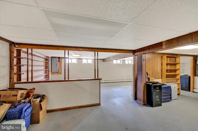 81 E COLLEGE AVE, Wernersville, PA 19565