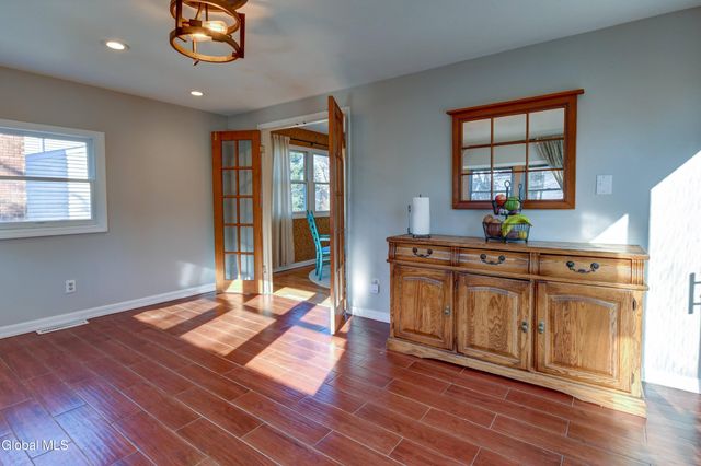 6 Jo Ann Court, Colonie, NY 12205