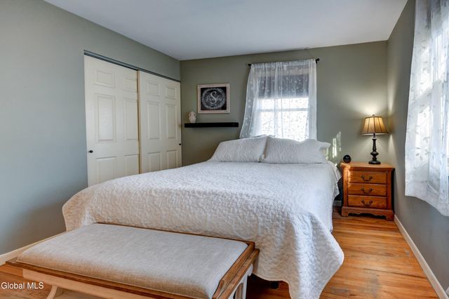 6 Jo Ann Court, Colonie, NY 12205