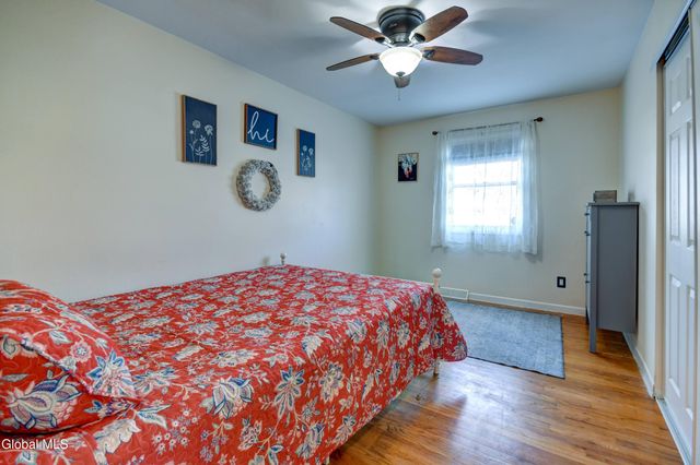 6 Jo Ann Court, Colonie, NY 12205