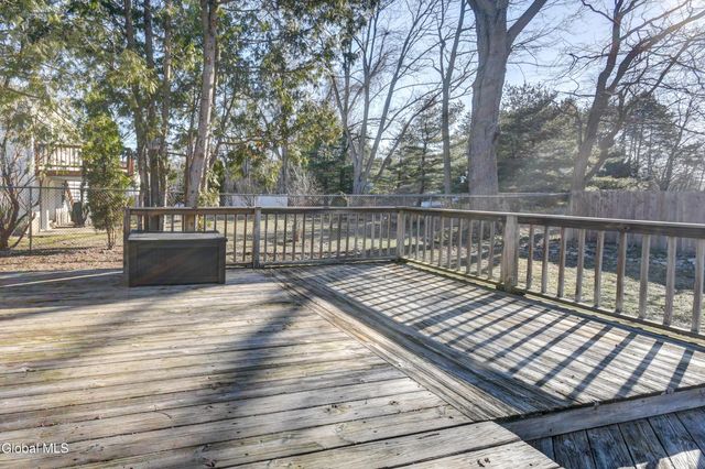 6 Jo Ann Court, Colonie, NY 12205