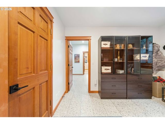 2024 CEDAR Ct, North Bend, OR 97459