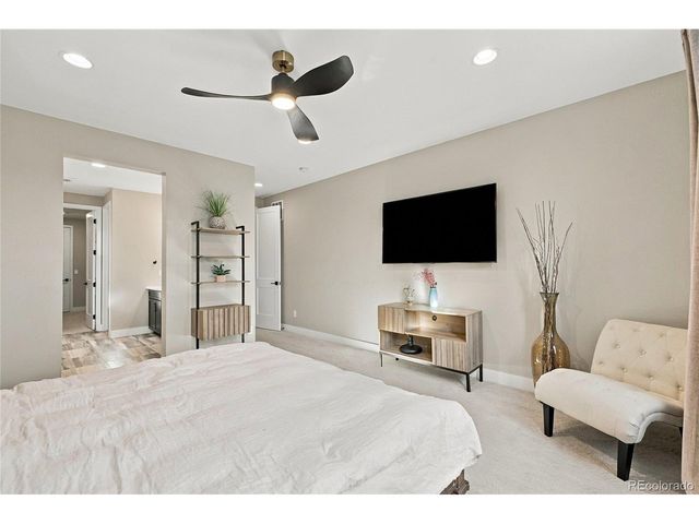 9240 Star Fall Cir, Littleton, CO 80125
