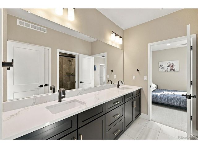 9240 Star Fall Cir, Littleton, CO 80125