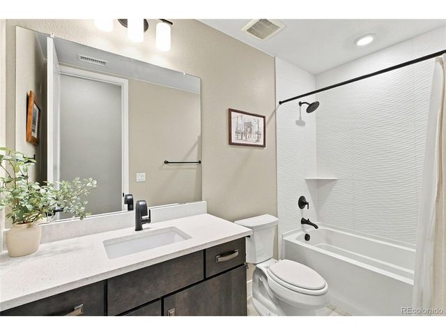 9240 Star Fall Cir, Littleton, CO 80125