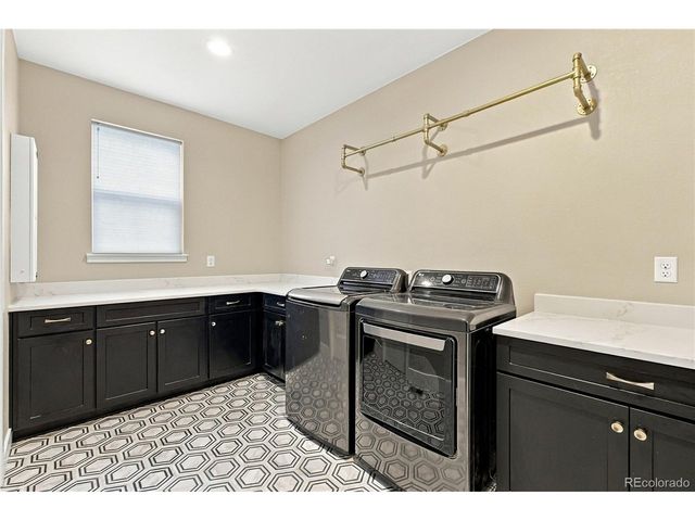 9240 Star Fall Cir, Littleton, CO 80125