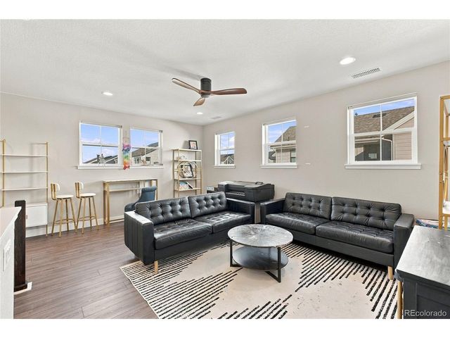 9240 Star Fall Cir, Littleton, CO 80125