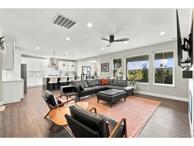 9240 Star Fall Cir, Littleton, CO 80125