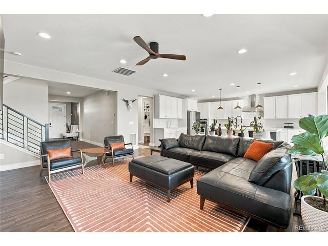 9240 Star Fall Cir, Littleton, CO 80125