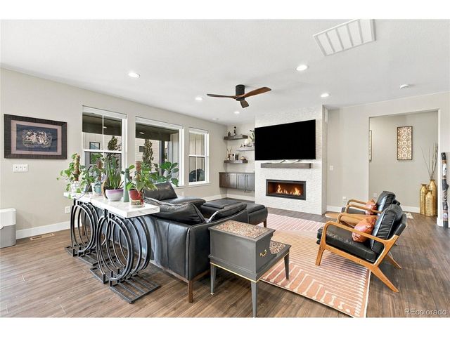 9240 Star Fall Cir, Littleton, CO 80125