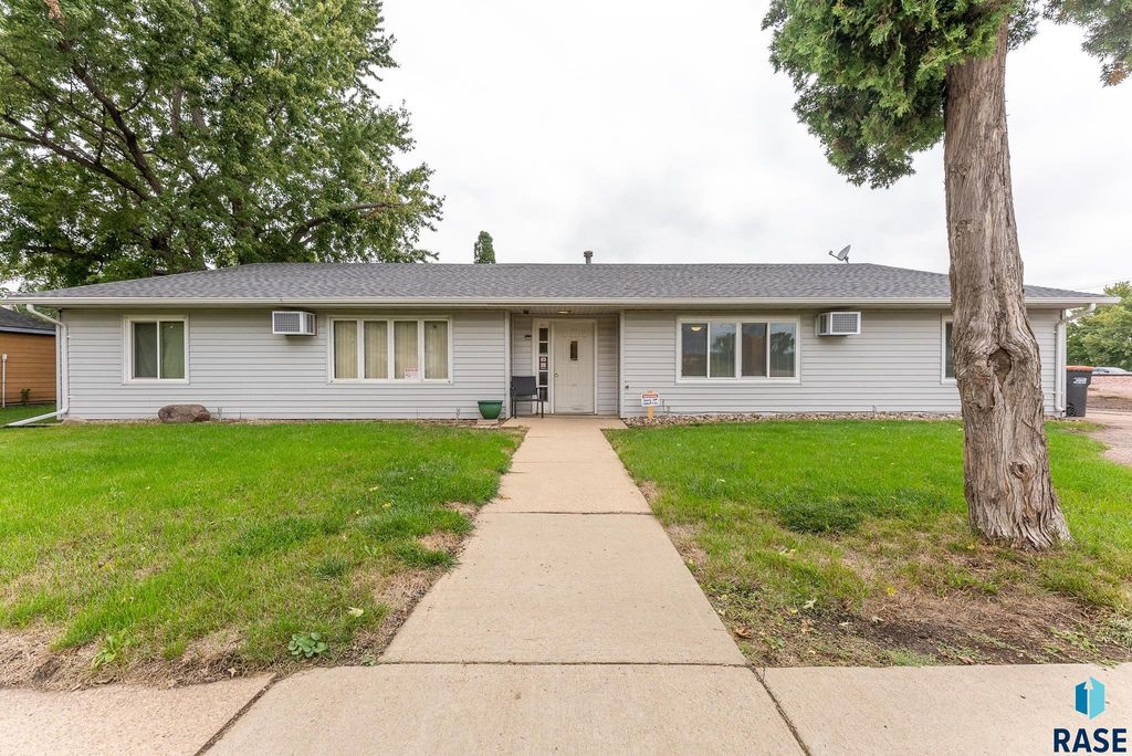 101 S Holly Ave Avenue, Sioux Falls, SD 57104