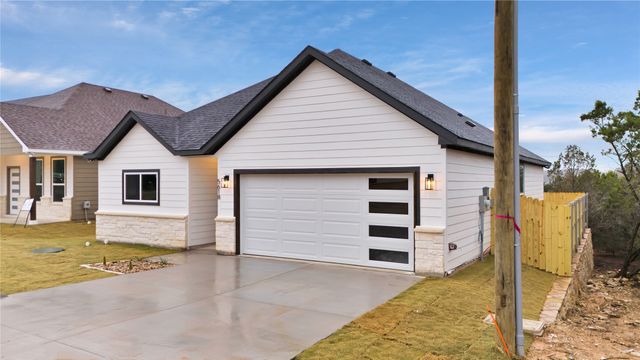 5618 Barkridge Drive, Granbury, TX 76048