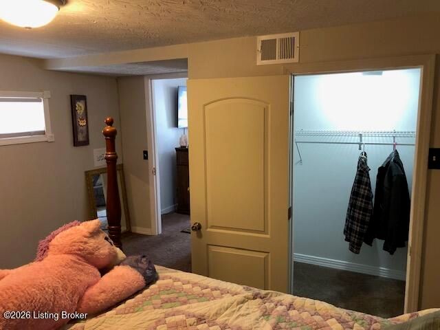 693 N Lakeview Dr, Louisville, KY 40229