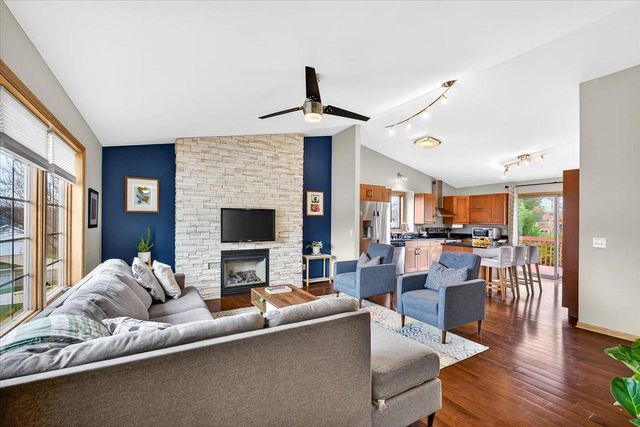 2322 Quartz Lane, Madison, WI 53719