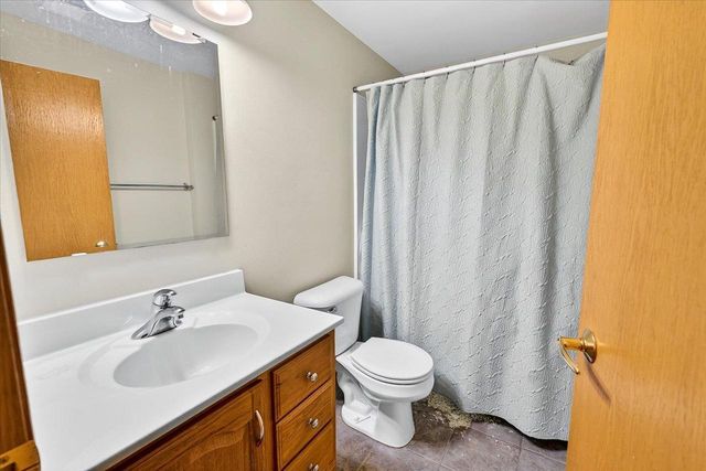2322 Quartz Lane, Madison, WI 53719