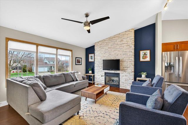2322 Quartz Lane, Madison, WI 53719