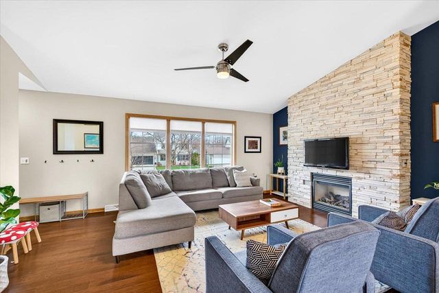 2322 Quartz Lane, Madison, WI 53719