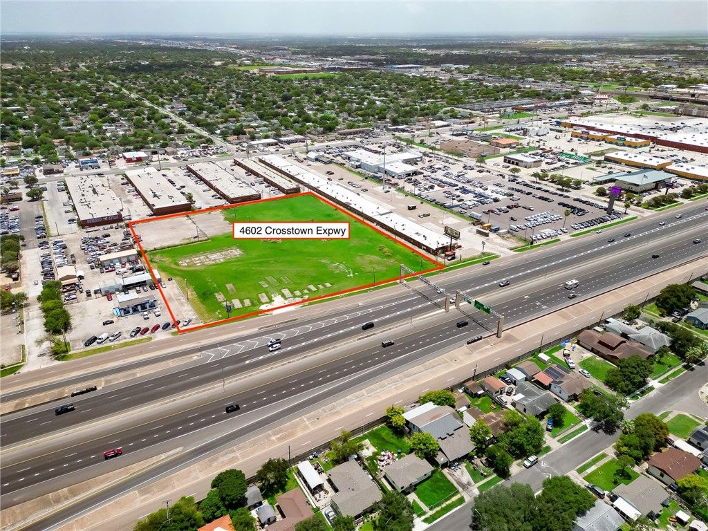 4602 Crosstown, Corpus Christi, TX 78415 — photo 4