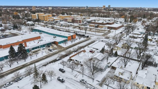 1003 12th Street N, Moorhead, MN 56560