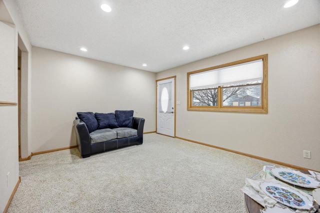 1003 12th Street N, Moorhead, MN 56560