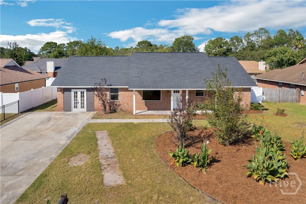 975 Wedgewood Way, Hinesville, GA 31313