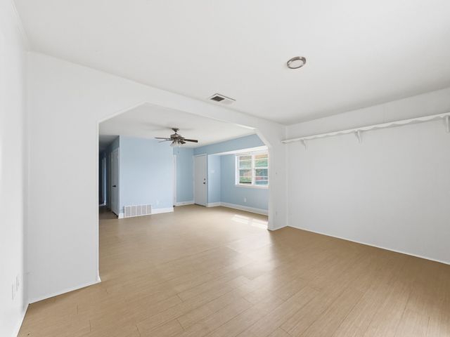 617 Rosewood Hills Drive, Garland, TX 75040