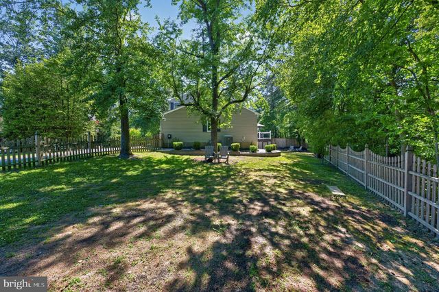 17 SHERWOOD DR, Medford, NJ 08055