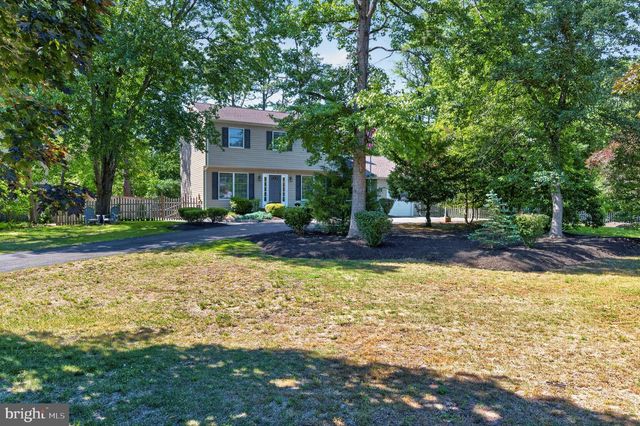 17 SHERWOOD DR, Medford, NJ 08055