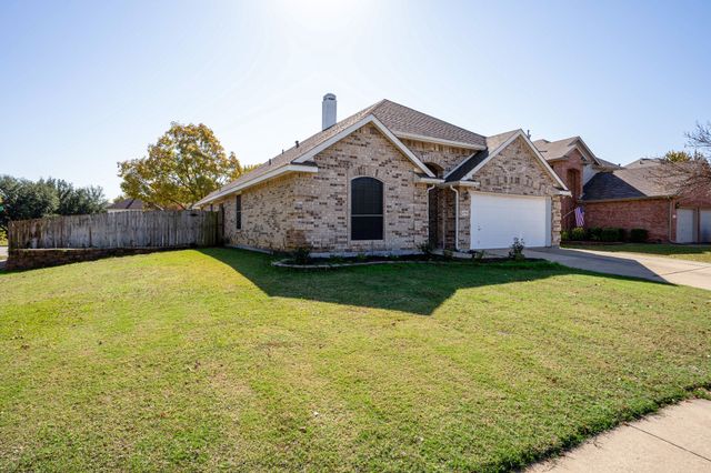 2701 Chatsworth Drive, Grapevine, TX 76051