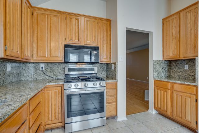 2701 Chatsworth Drive, Grapevine, TX 76051