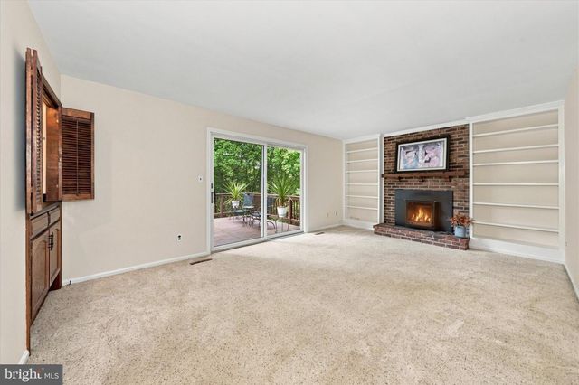 9 ROUND TREE CIR, Hockessin, DE 19707