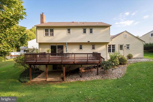 9 ROUND TREE CIR, Hockessin, DE 19707